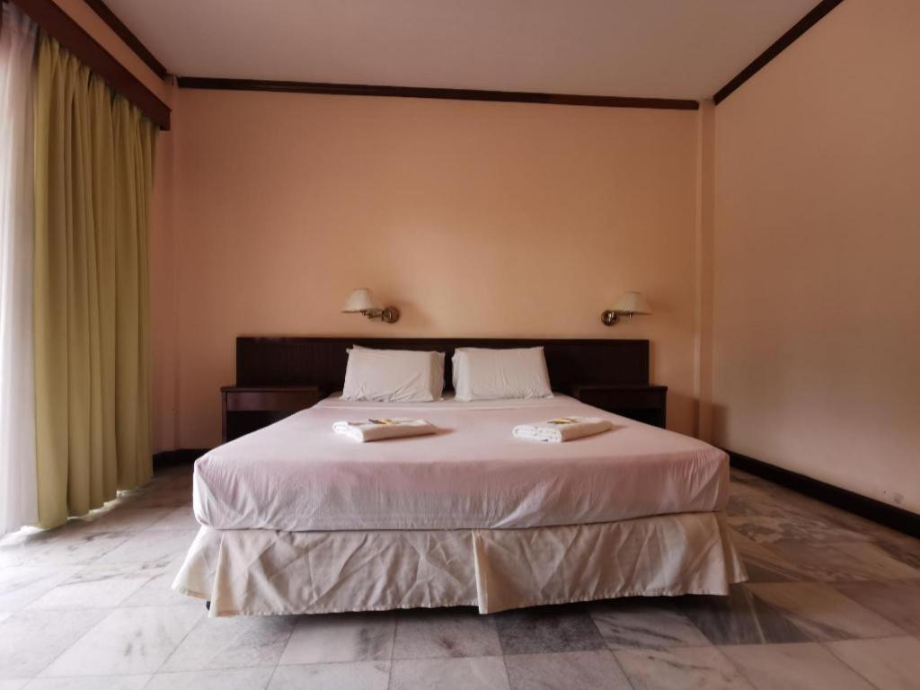 Oyo 89972 Borneo Paradise Beach Hotel Kota Kinabalu Bagian luar foto
