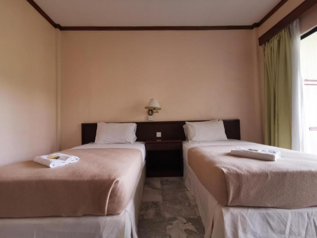 Oyo 89972 Borneo Paradise Beach Hotel Kota Kinabalu Bagian luar foto